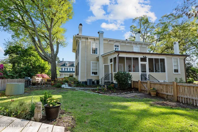 $799,000 | 626 West Main Street, Washington, NC 27889