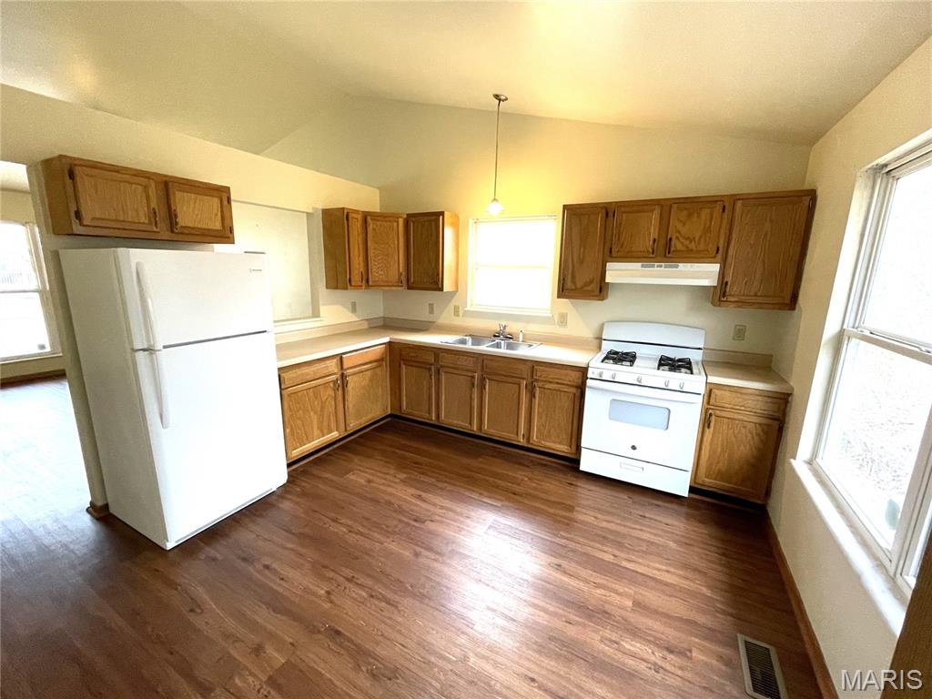 711 Silver Street Alton, IL 62002 - Photo 2 of 11