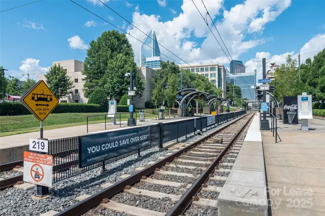 $2,400 | 550 West Kingston Avenue, Charlotte, NC 28203