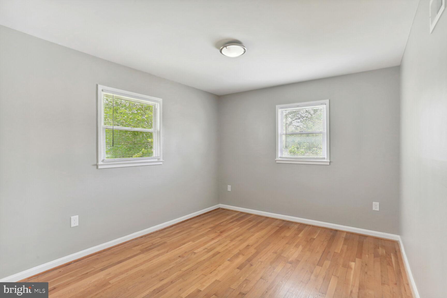 13102 Kumar Road Woodbridge, VA 22193 - Photo 11 of 26 Bedroom 2