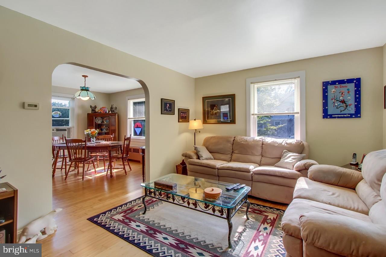 2118 Ridgewood Road York, PA 17402 - Photo 2 of 24 Gallery Image 2