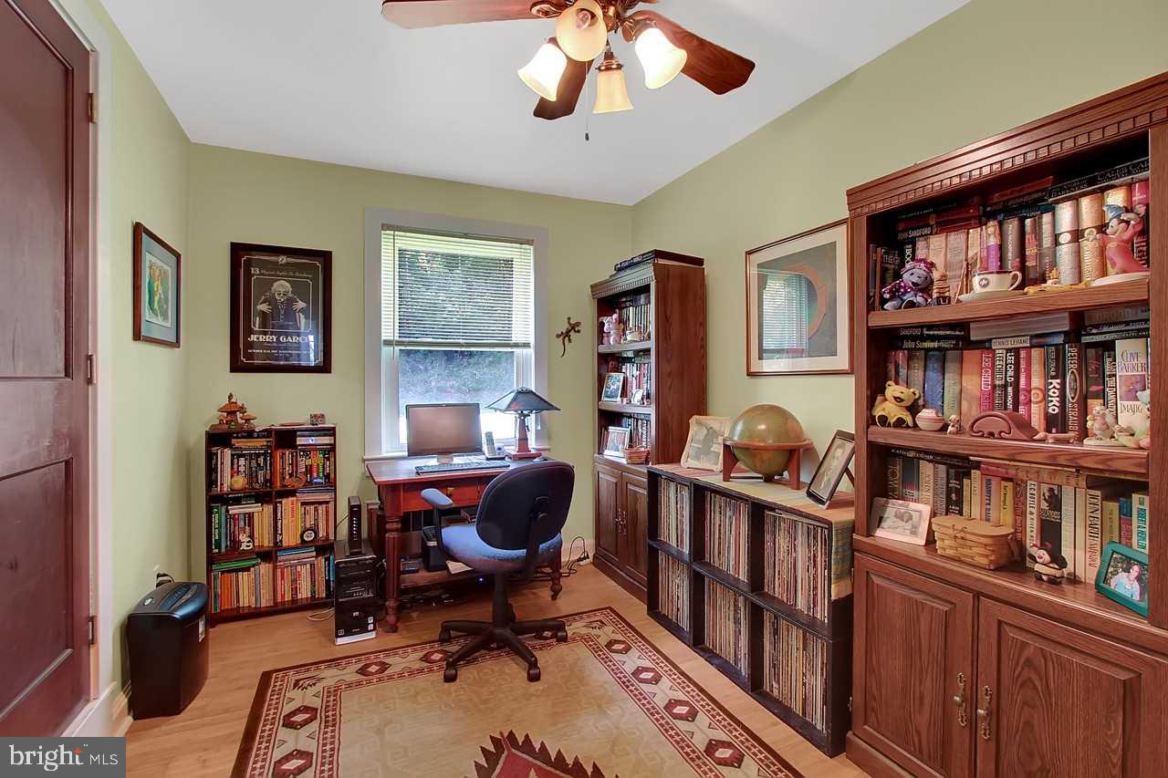 2118 Ridgewood Road York, PA 17402 - Photo 17 of 24 Gallery Image 17