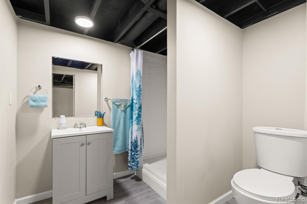22511 Deerfield Road Novi, MI 48375 - Photo 20 of 24 Gallery Image 20