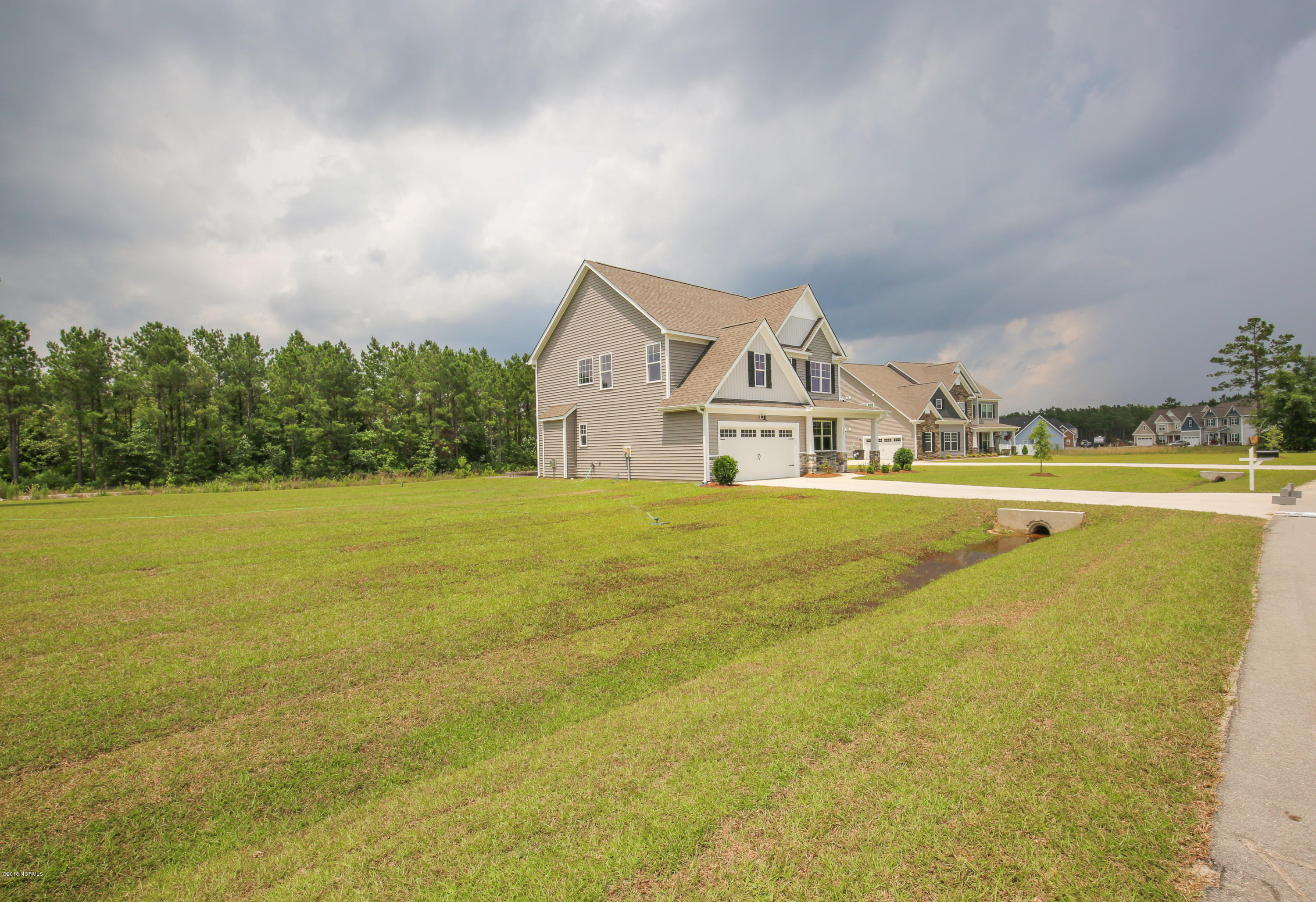 178 Peytons Ridge Drive Hubert, NC 28539 - Photo 3 of 39 Similiar photo