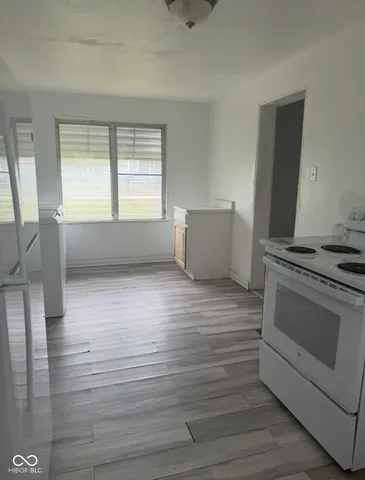 $109,900 | 208 East 8th Street, Muncie, IN 47302