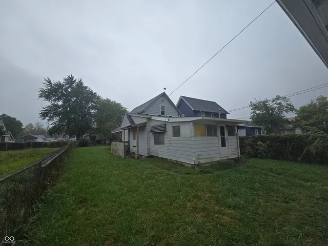 $109,900 | 208 East 8th Street, Muncie, IN 47302