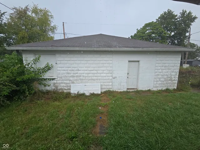$109,900 | 208 East 8th Street, Muncie, IN 47302