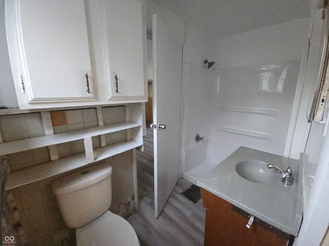 $109,900 | 208 East 8th Street, Muncie, IN 47302