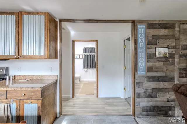 $145,000 | 233 North Park Manor Boulevard, Lebanon, MO 65536