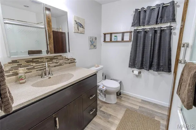 $145,000 | 233 North Park Manor Boulevard, Lebanon, MO 65536