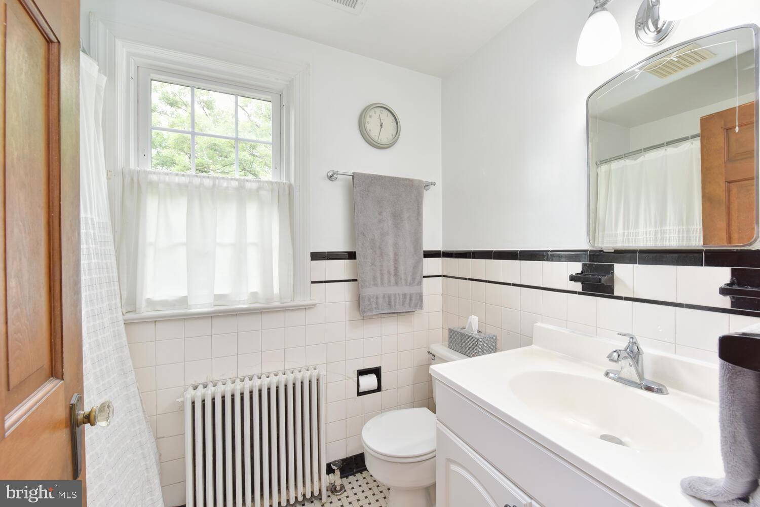 2504 Farm Road Alexandria, VA 22302 - Photo 10 of 39 Gallery Image 10