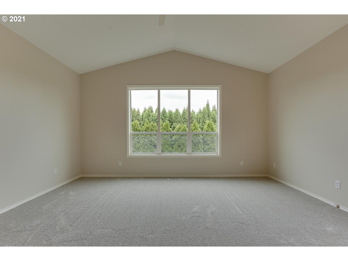 5054 Southeast 11th Way Gresham, OR 97080 - Photo 16 of 31