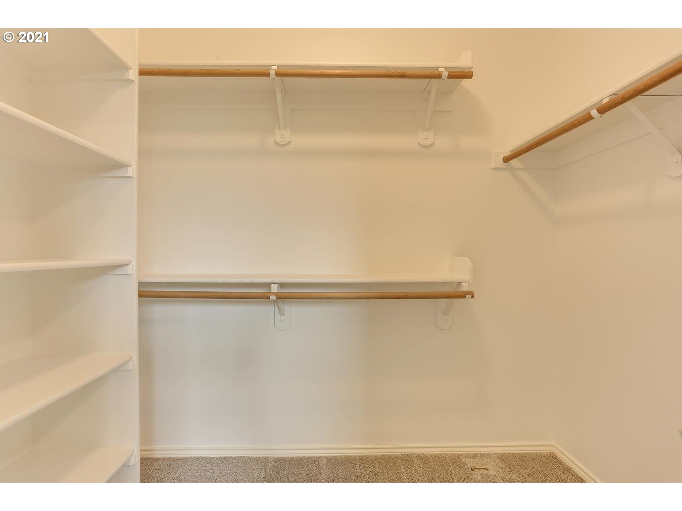 5054 Southeast 11th Way Gresham, OR 97080 - Photo 19 of 31