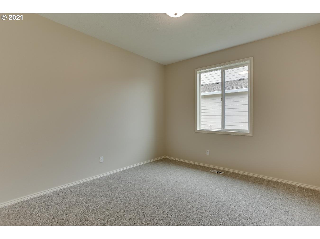 5054 Southeast 11th Way Gresham, OR 97080 - Photo 24 of 31