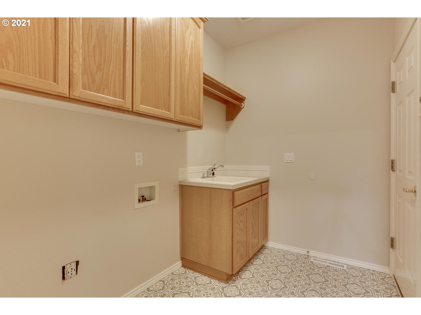 5054 Southeast 11th Way Gresham, OR 97080 - Photo 25 of 31