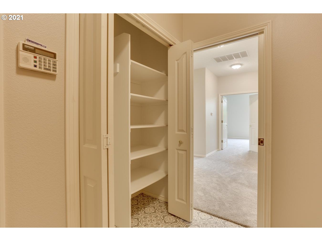 5054 Southeast 11th Way Gresham, OR 97080 - Photo 26 of 31