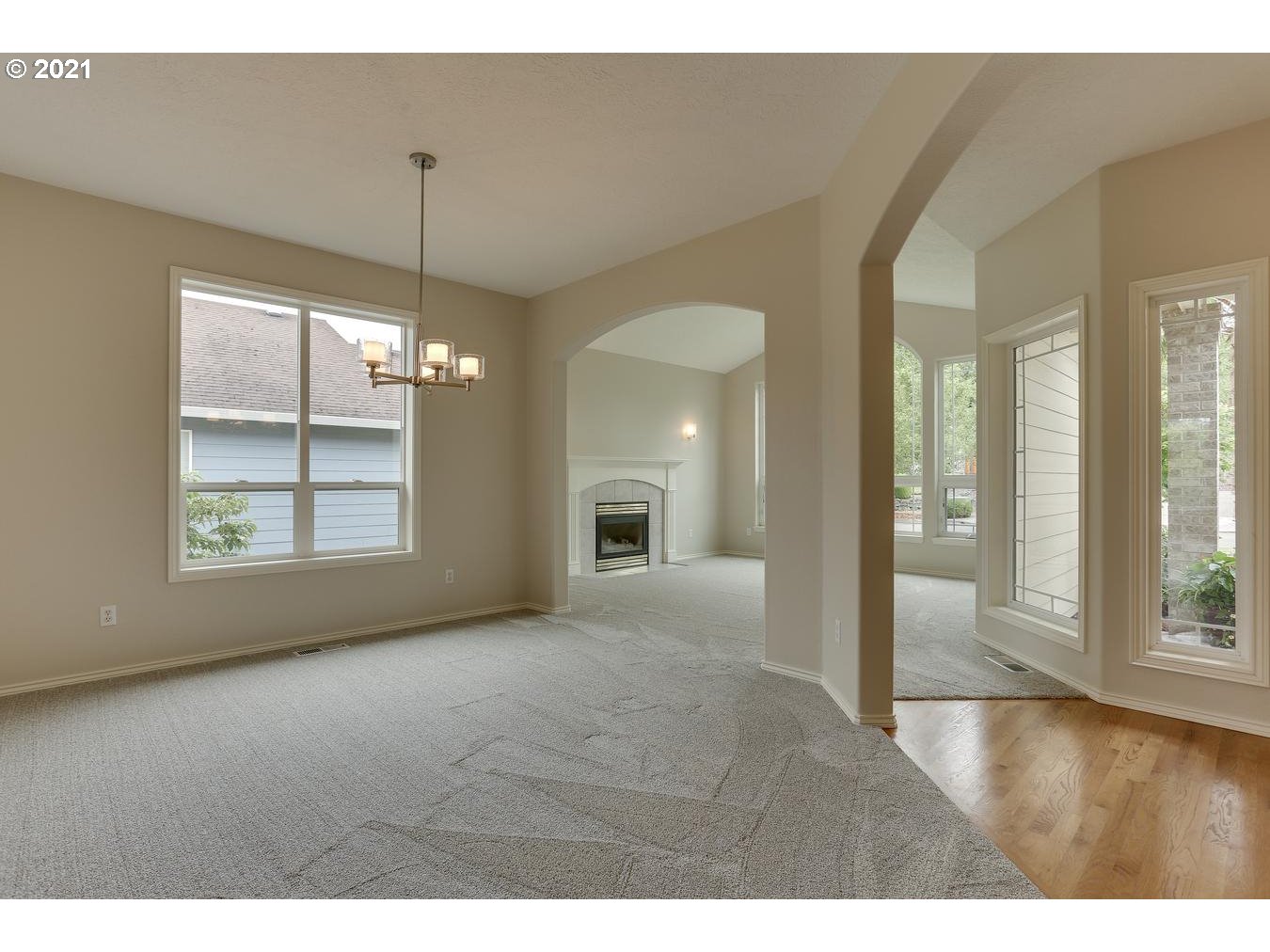 5054 Southeast 11th Way Gresham, OR 97080 - Photo 6 of 31