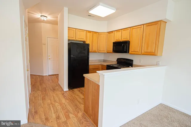 a view of a livingroom with a dishwasher