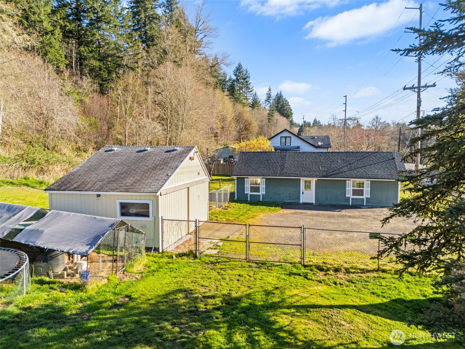 385 Elma McCleary Road Elma, WA 98541 - Photo 2 of 31
