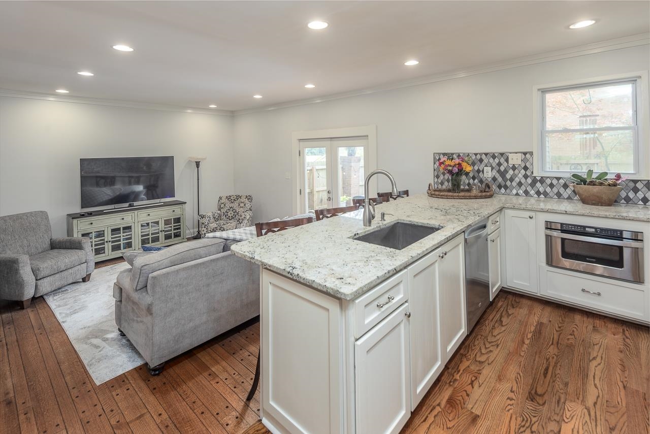 6945 Amberly Road, Unit 6945 Memphis, TN 38119 - Photo 3 of 40 Gallery Image 3