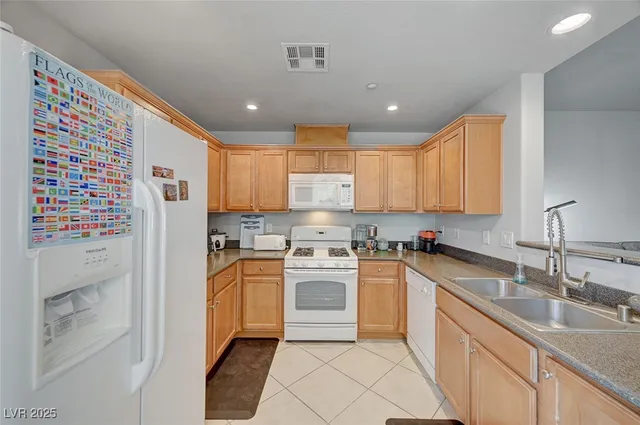 $215,000 | 6745 Caporetto Lane, Unit 102, North Las Vegas, NV 89084