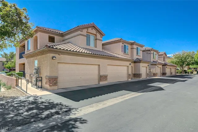 $215,000 | 6745 Caporetto Lane, Unit 102, North Las Vegas, NV 89084