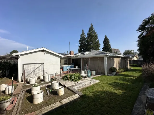 $425,000 | 2308 Katy Lane, Merced, CA 95340