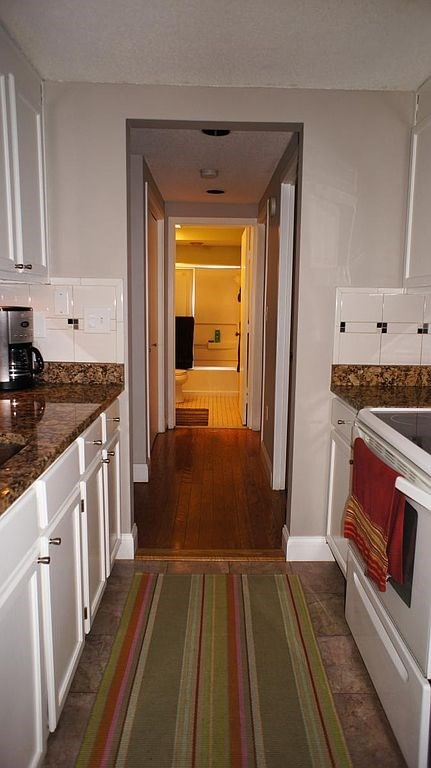 60 R Gibson Street, Unit A1 Boston, MA 02122 - Photo 6 of 13
