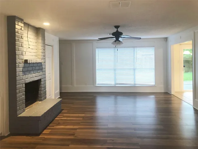 $2,000 | 15310 Glenwood Park Drive, Houston, TX 77095