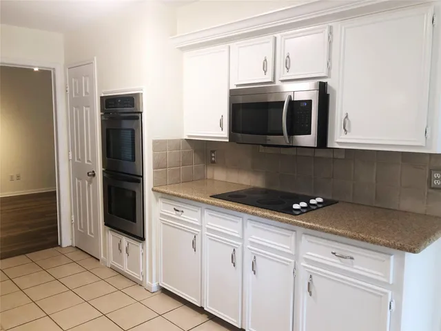 $2,000 | 15310 Glenwood Park Drive, Houston, TX 77095