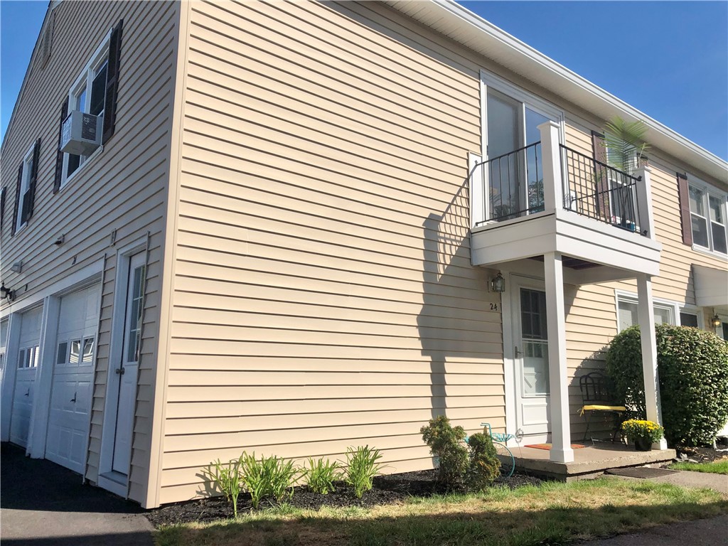 24 Arrowhead Way South Perinton, NY 14450 - Photo 2 of 18