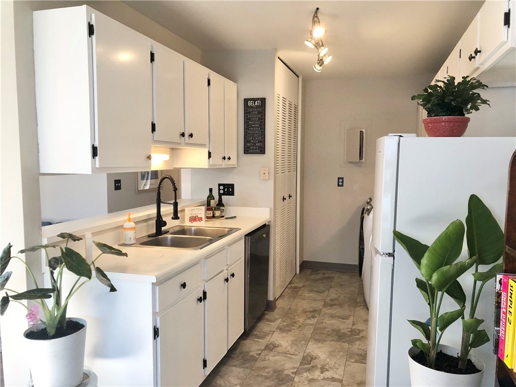 24 Arrowhead Way South Perinton, NY 14450 - Photo 10 of 18