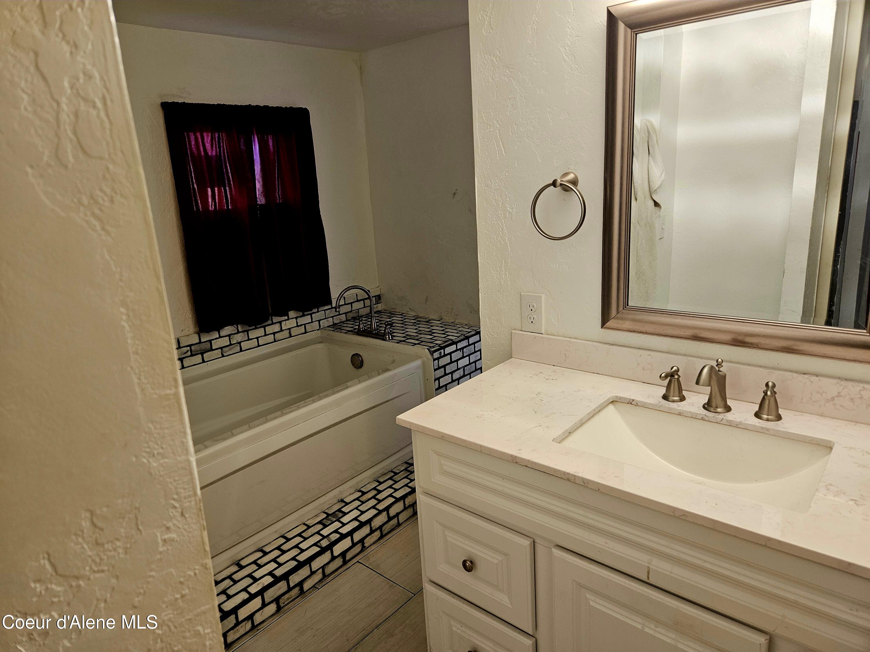 723 C Street Plummer, ID 83851 - Photo 11 of 22 20240307_083739