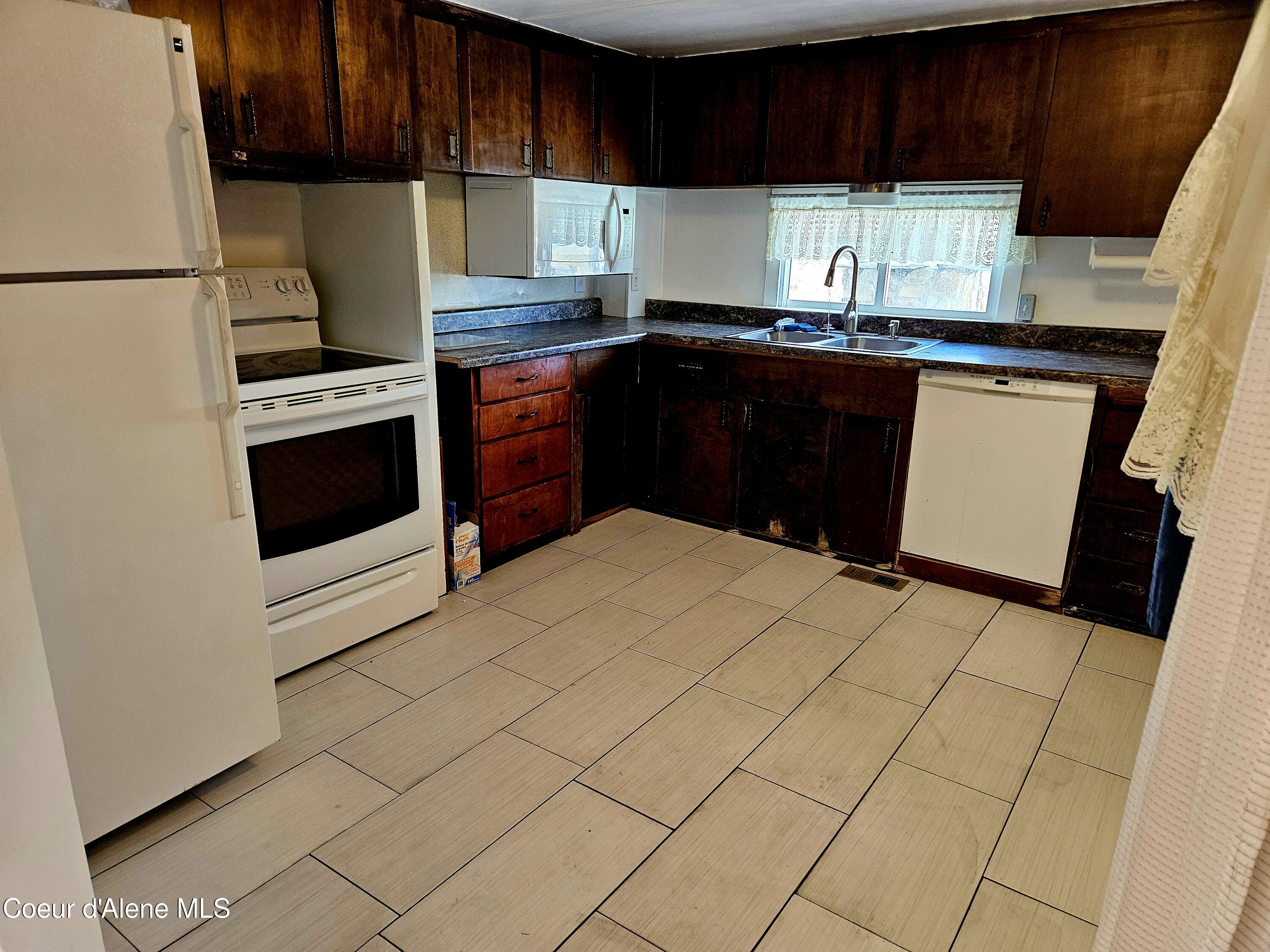 723 C Street Plummer, ID 83851 - Photo 6 of 22 20240307_083647