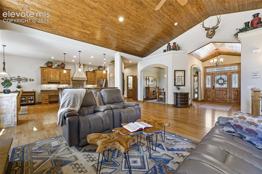 18090 Bakers Farm Road Colorado Springs, CO 80908 - Photo 7 of 46