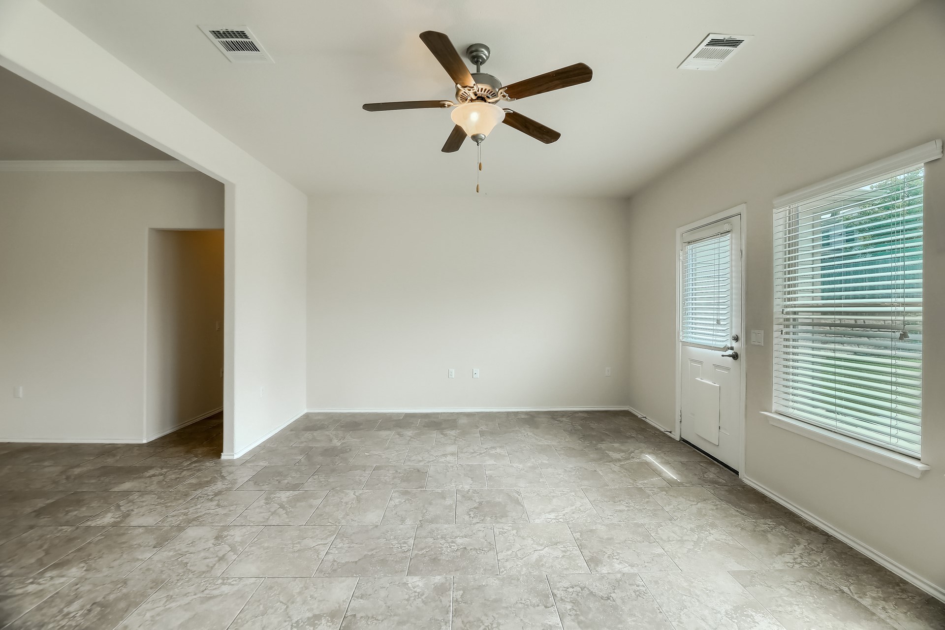 10001 Pinnacle Crest Loop Austin, TX 78747 - Photo 12 of 39