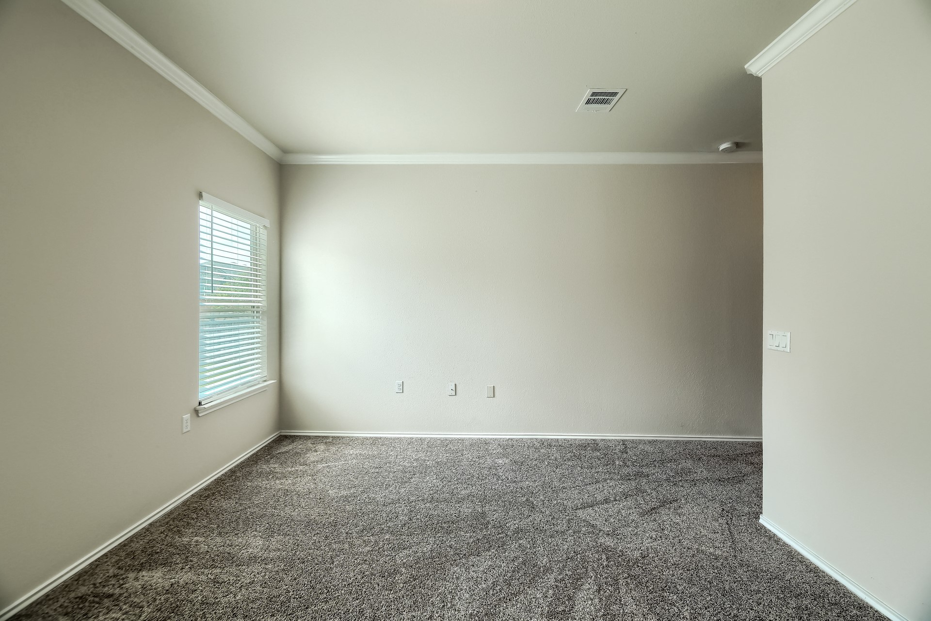 10001 Pinnacle Crest Loop Austin, TX 78747 - Photo 17 of 39