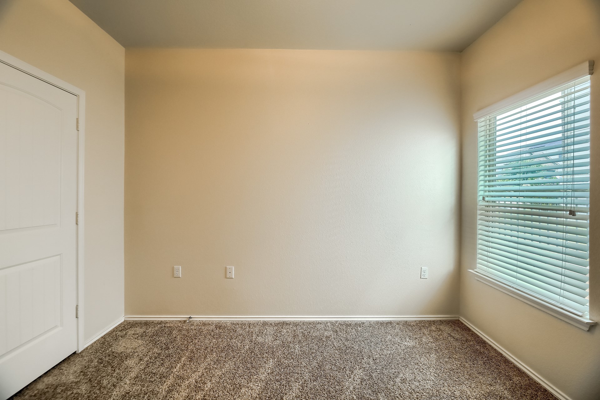 10001 Pinnacle Crest Loop Austin, TX 78747 - Photo 27 of 39