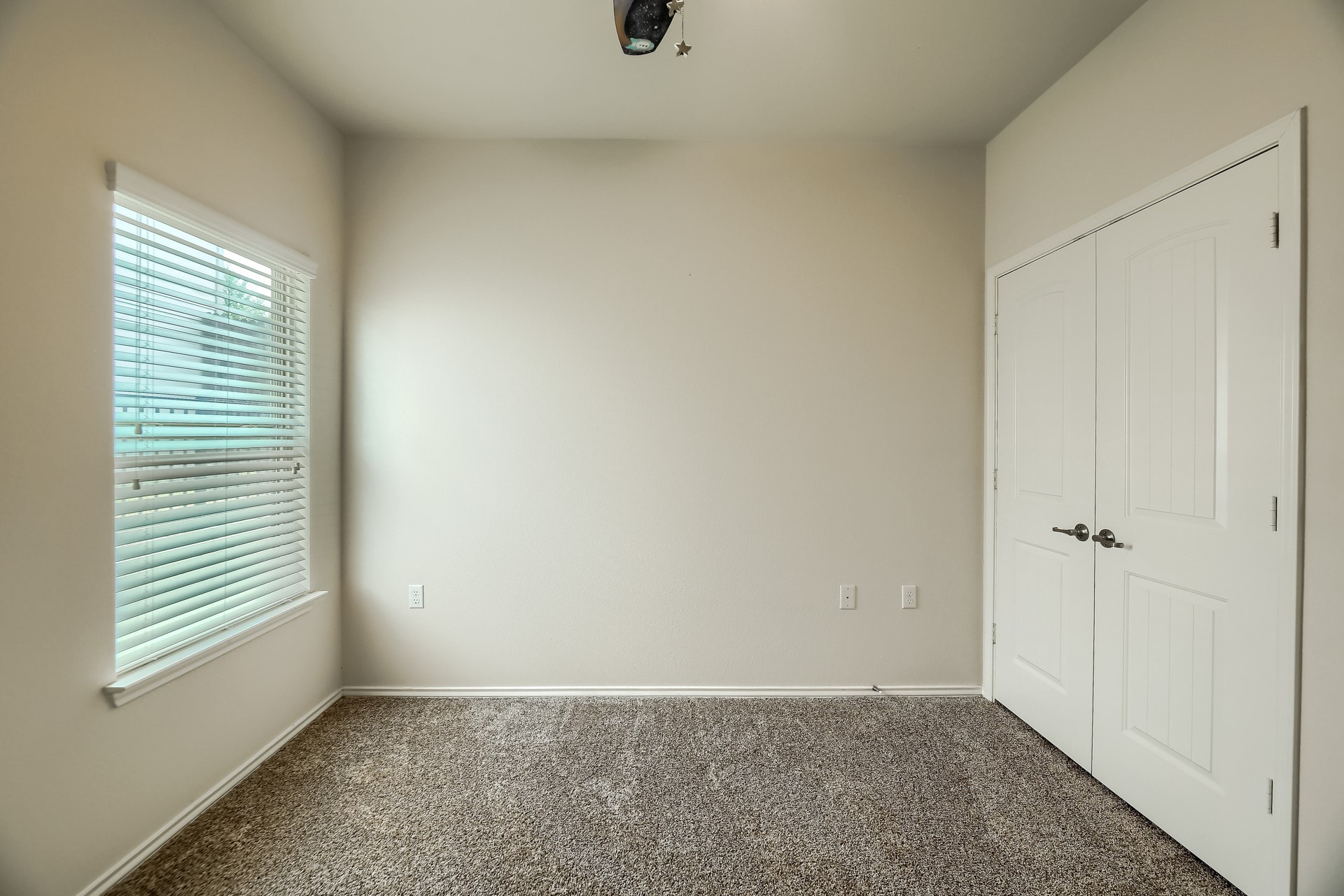 10001 Pinnacle Crest Loop Austin, TX 78747 - Photo 28 of 39