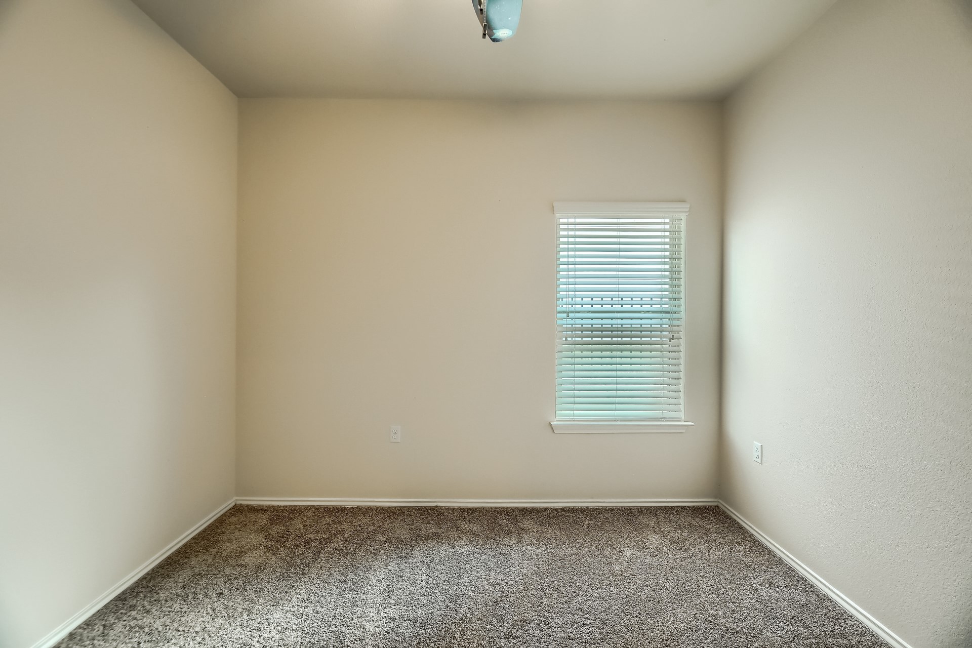 10001 Pinnacle Crest Loop Austin, TX 78747 - Photo 30 of 39