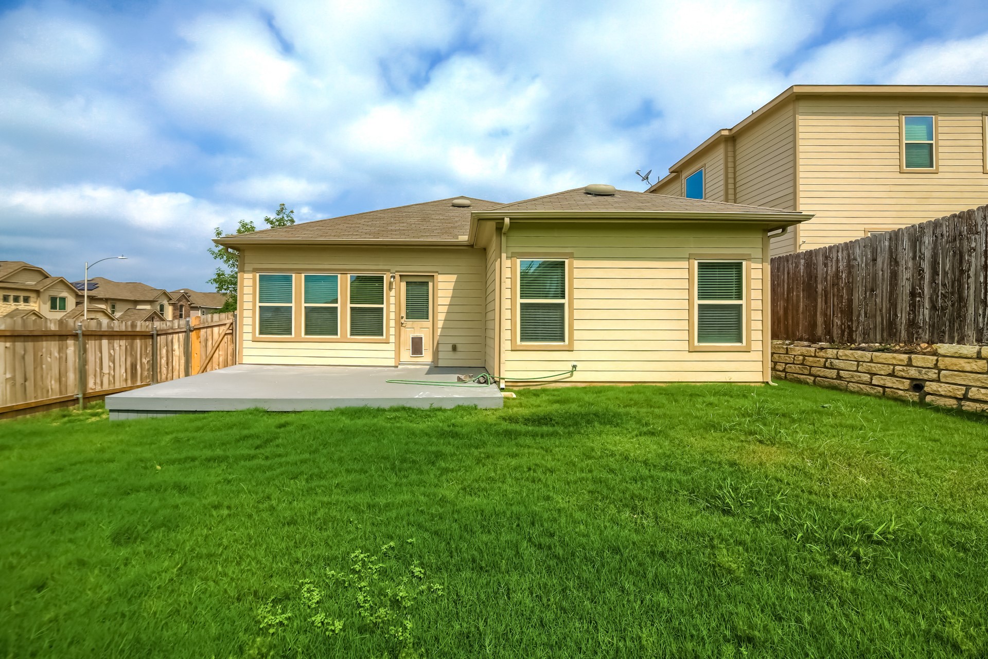 10001 Pinnacle Crest Loop Austin, TX 78747 - Photo 35 of 39