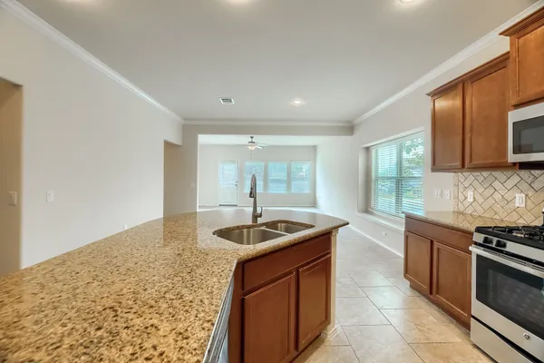 $2,495 | 10001 Pinnacle Crest Loop, Austin, TX 78747