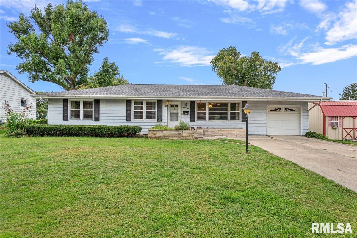 25 Rigg Drive Lincoln, IL 62656 - Photo 1 of 27 Gallery Image 1