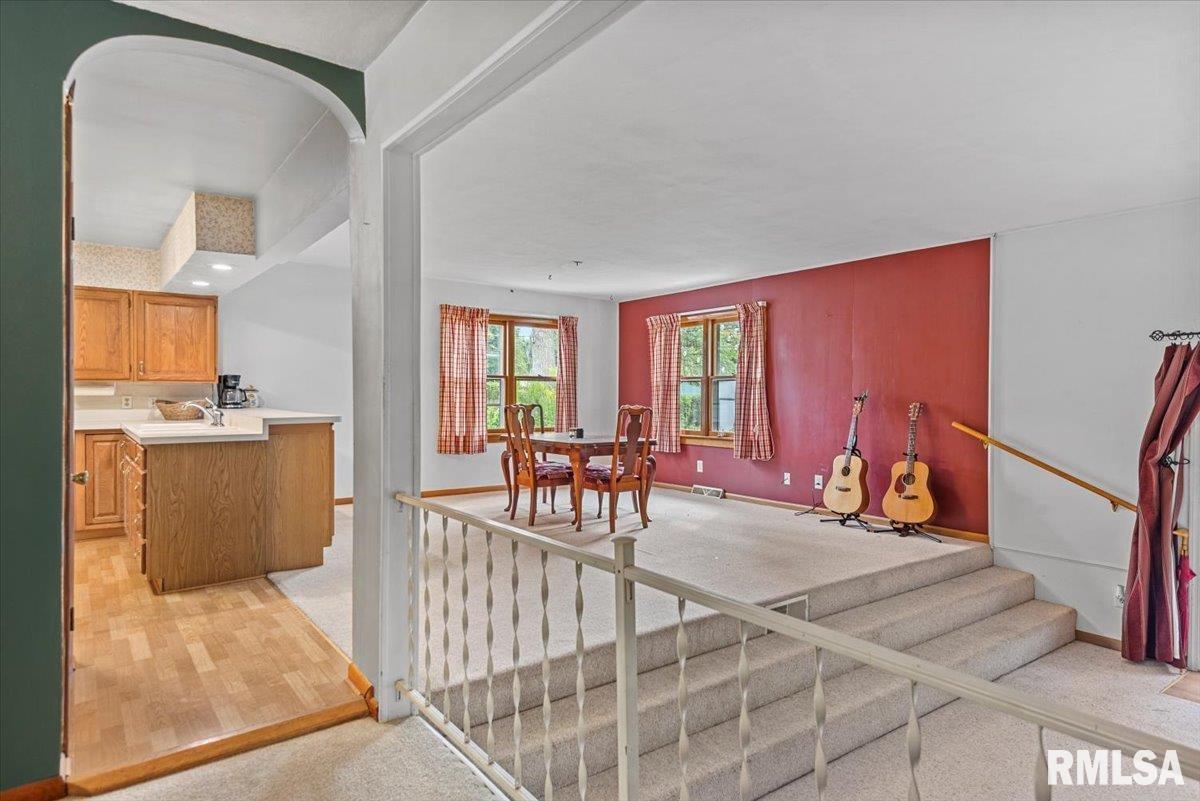25 Rigg Drive Lincoln, IL 62656 - Photo 6 of 27 Gallery Image 6