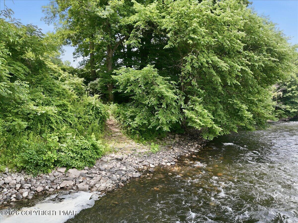 4403 River Road Mount Bethel, PA 18343 - Photo 51 of 63 61-061_dji_fly_20260626_143946_0258_1782