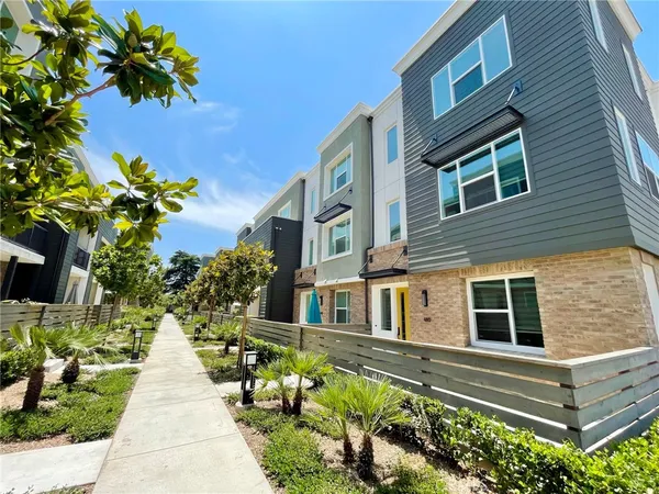 $3,500 | 480 Shelby Lane, Covina, CA 91723