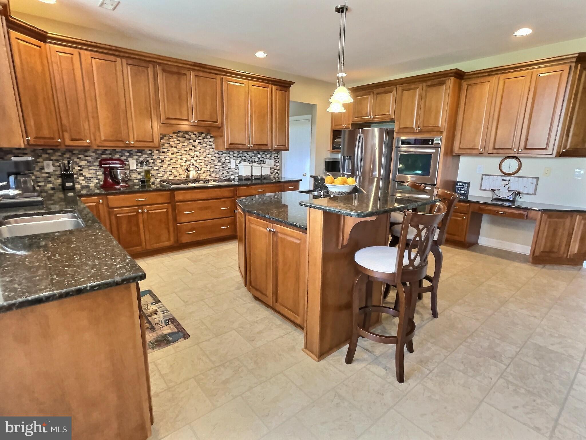 44 Waverly Drive Columbus, NJ 08022 - Photo 14 of 64 Island with Sink