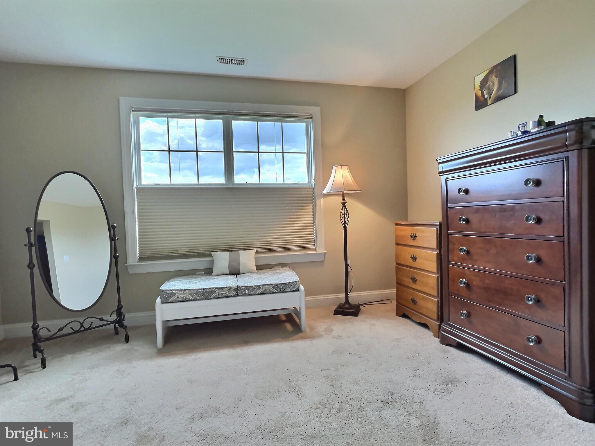 44 Waverly Drive Columbus, NJ 08022 - Photo 27 of 64 Sitting Room