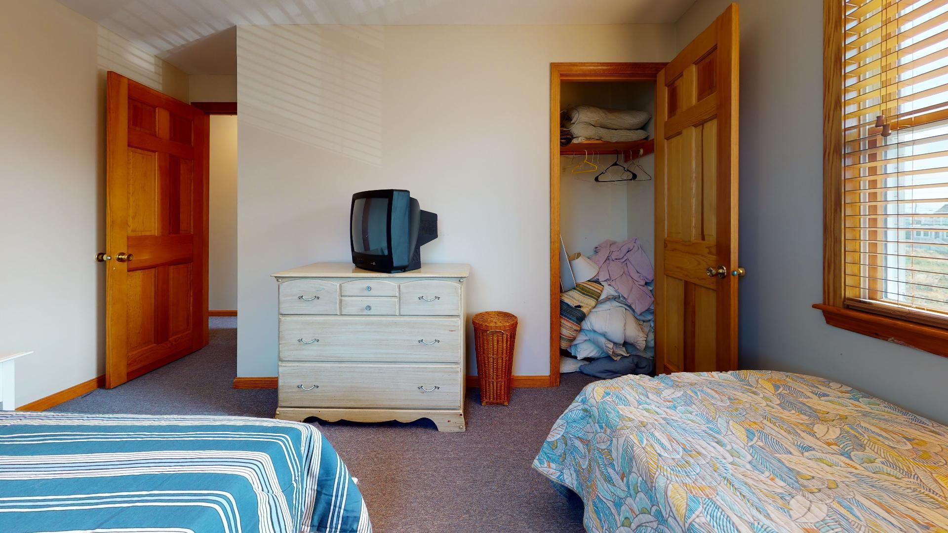 8 Island View Street Saco, ME 04072 - Photo 20 of 30 22-web-or-mls-8-Island-View-Street-Saco-