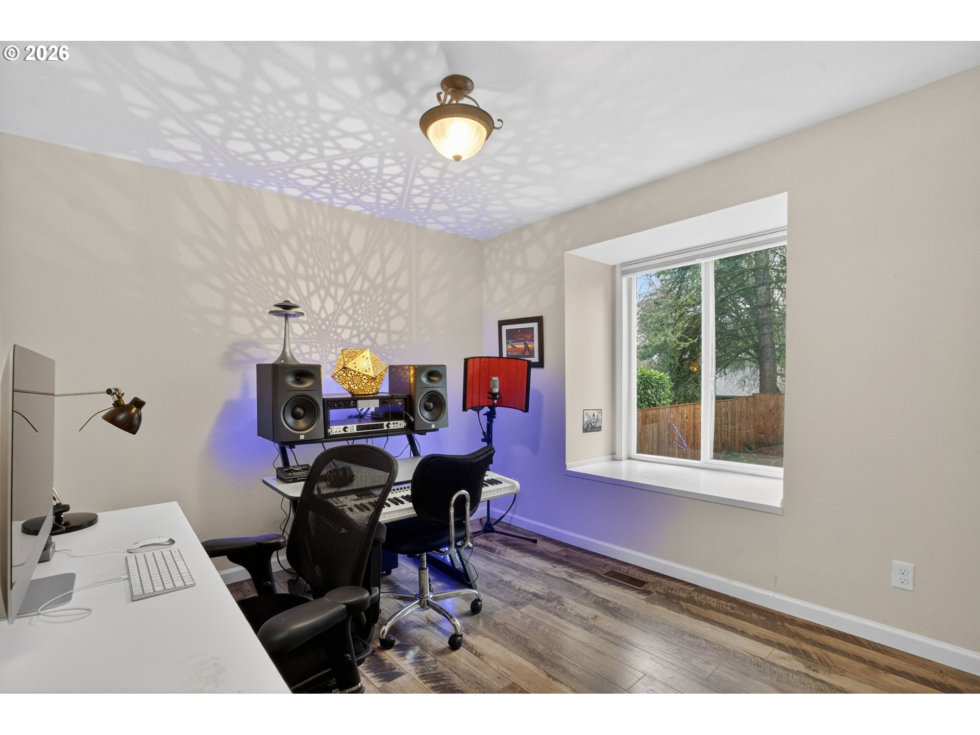 4721 Southwest 45th Avenue Portland, OR 97221 - Photo 19 of 29 a workspace with furniture and window